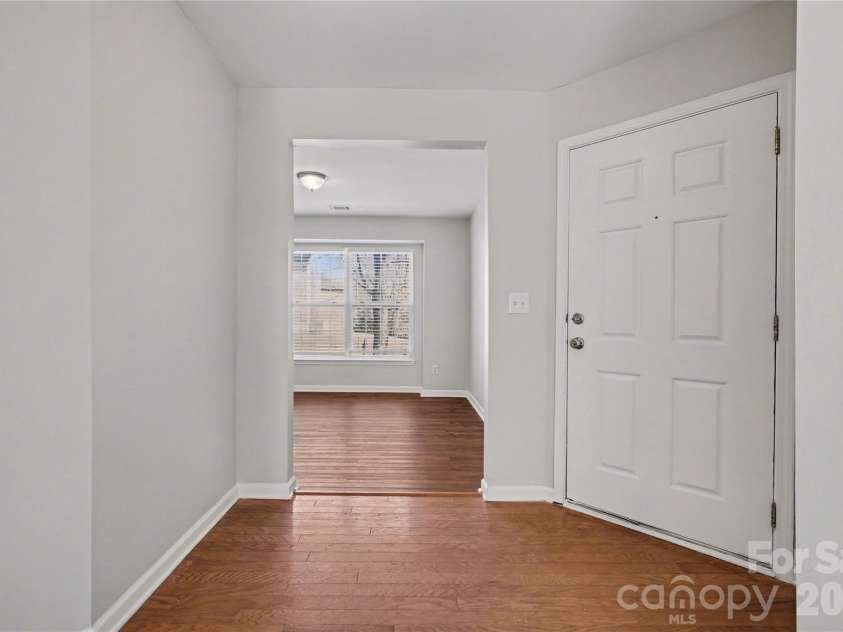 3810 Brookchase Lane, Charlotte, NC 28205.  MLS# CAR4347267, YatesRealty ID 9555. Flex Room