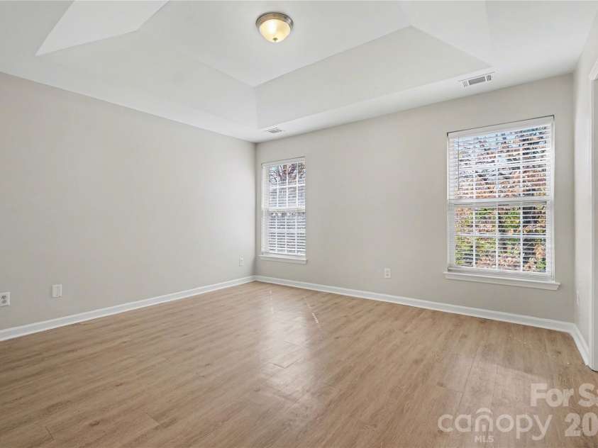 3810 Brookchase Lane, Charlotte, NC 28205.  MLS# CAR4347267, YatesRealty ID 9555. Primary Bedroom