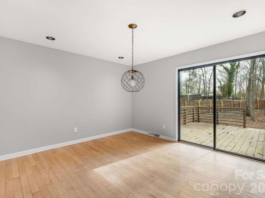 600 Boyce Road, Charlotte, NC 28211.  MLS# CAR4348806, YatesRealty ID 9558. 
