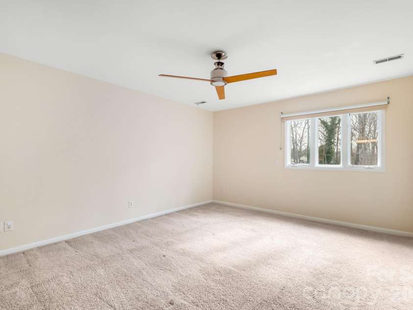 600 Boyce Road, Charlotte, NC 28211.  MLS# CAR4348806, YatesRealty ID 9558. 