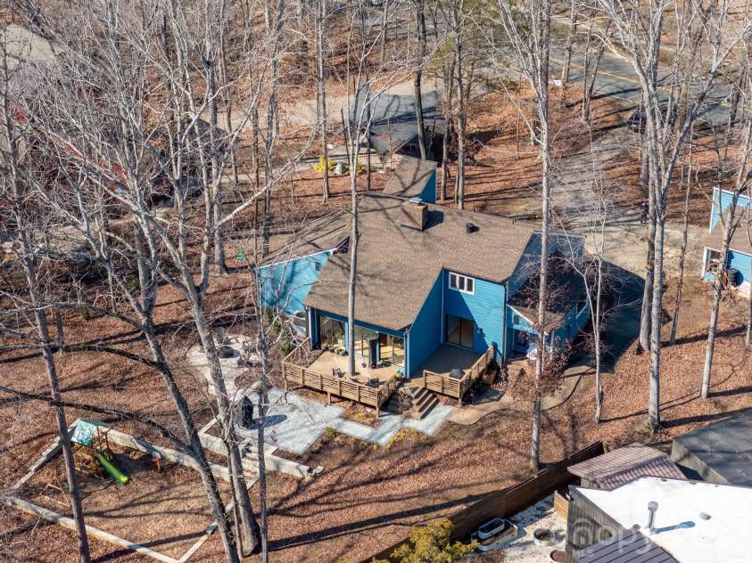 600 Boyce Road, Charlotte, NC 28211.  MLS# CAR4348806, YatesRealty ID 9558. 
