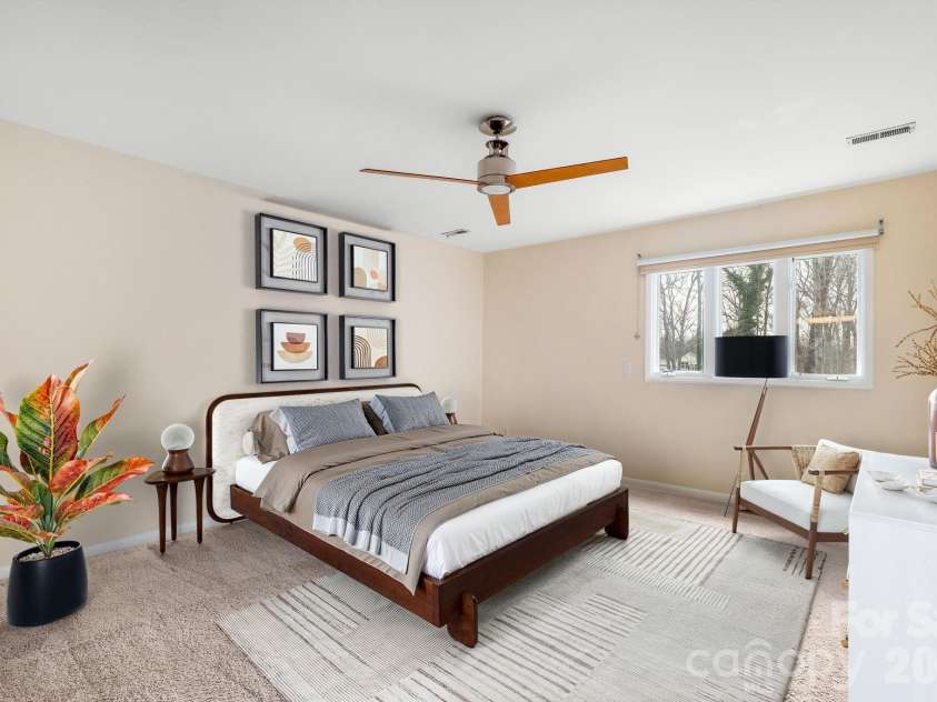 600 Boyce Road, Charlotte, NC 28211.  MLS# CAR4348806, YatesRealty ID 9558. Virtually Staged