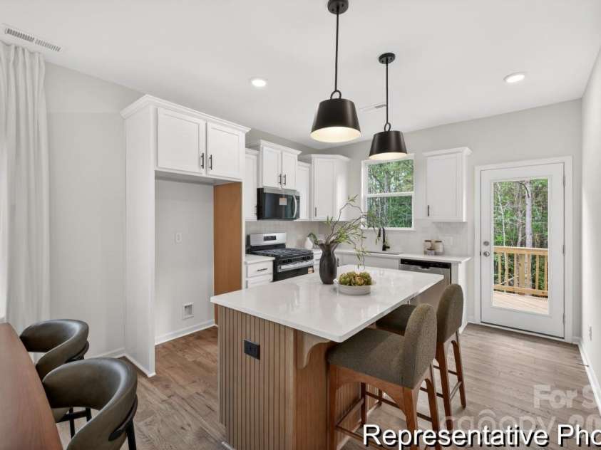 1371 Tappan Avenue, Rock Hill, SC 29730.  MLS# CAR4379662, YatesRealty ID 956. 