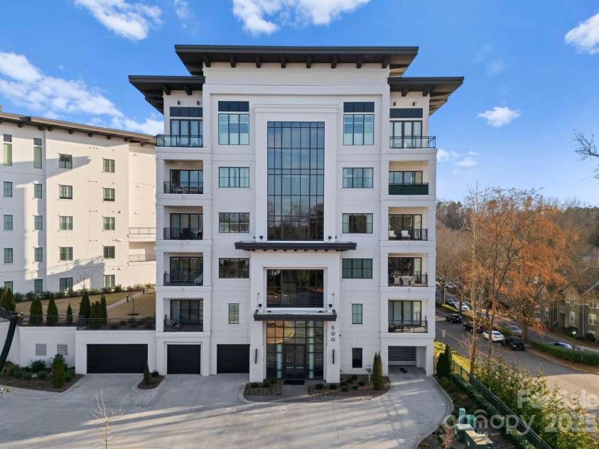 19329 Watermark Drive, Cornelius, NC 28031.  MLS# CAR4289998, YatesRealty ID 956. 