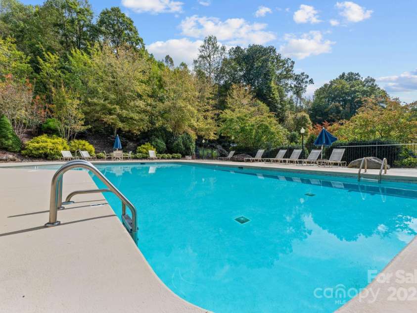 24 Pine Bluff Road, Whittier, NC 28789.  MLS# CAR4326429, YatesRealty ID 956. 