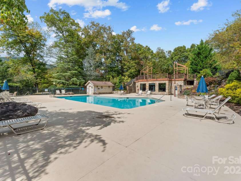 24 Pine Bluff Road, Whittier, NC 28789.  MLS# CAR4326429, YatesRealty ID 956. 