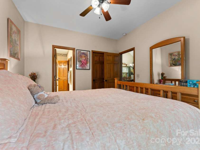 24 Pine Bluff Road, Whittier, NC 28789.  MLS# CAR4326429, YatesRealty ID 956. 