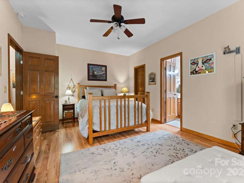 24 Pine Bluff Road, Whittier, NC 28789.  MLS# CAR4326429, YatesRealty ID 956. 