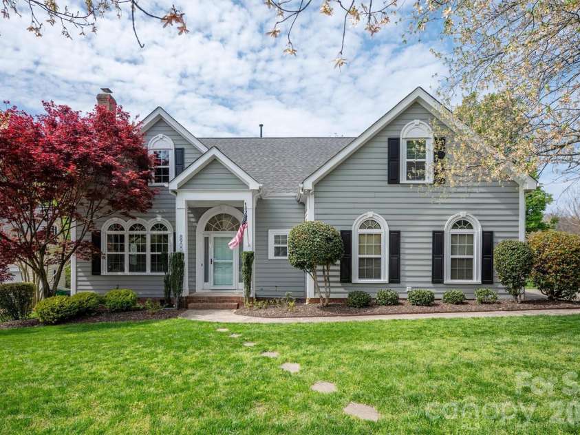 8900 Valewood Court, Charlotte, NC 28210.  MLS# CAR4361585, YatesRealty ID 9560. 