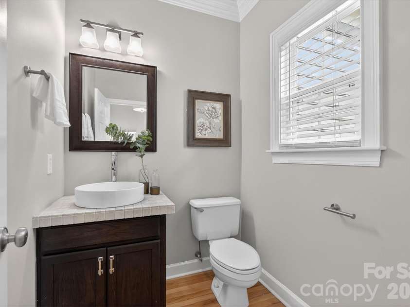8900 Valewood Court, Charlotte, NC 28210.  MLS# CAR4361585, YatesRealty ID 9560. 