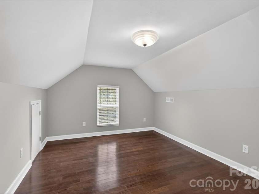 8900 Valewood Court, Charlotte, NC 28210.  MLS# CAR4361585, YatesRealty ID 9560. 