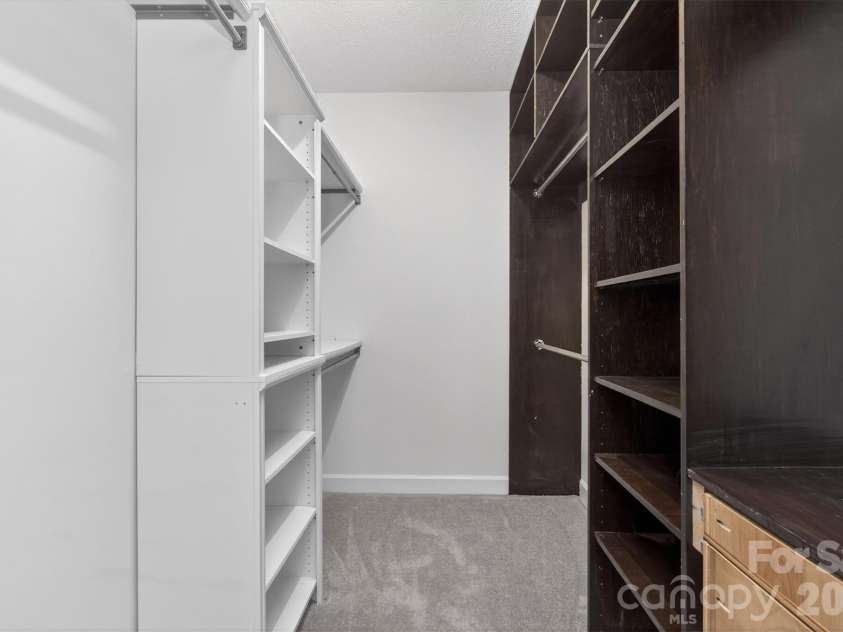 8900 Valewood Court, Charlotte, NC 28210.  MLS# CAR4361585, YatesRealty ID 9560. 
