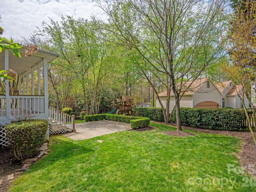 8900 Valewood Court, Charlotte, NC 28210.  MLS# CAR4361585, YatesRealty ID 9560. 