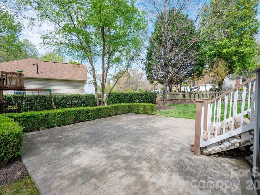8900 Valewood Court, Charlotte, NC 28210.  MLS# CAR4361585, YatesRealty ID 9560. 