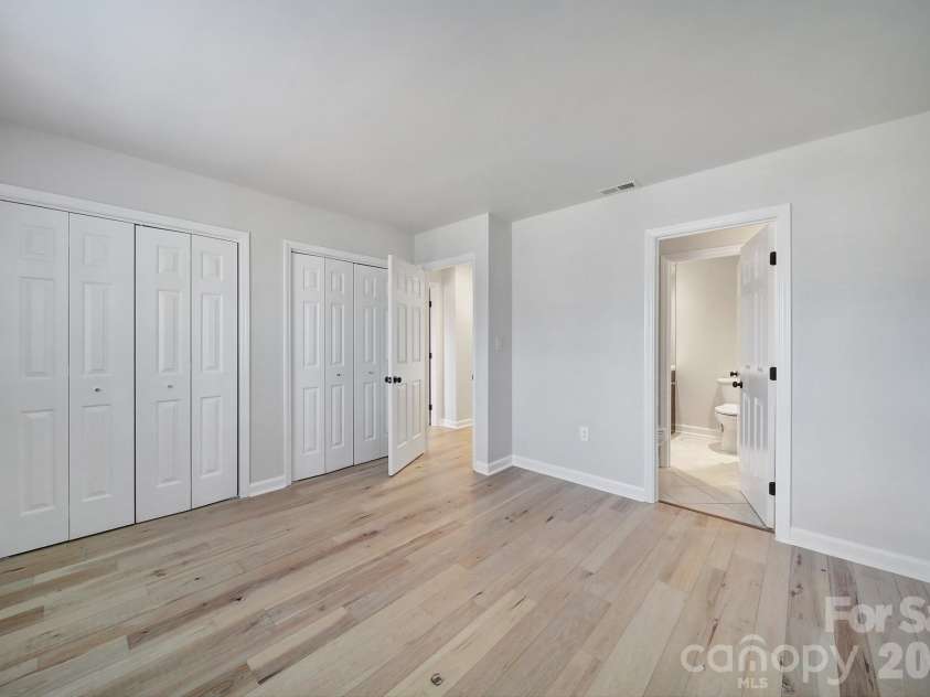 498 Glory Court, Fort Mill, SC 29715.  MLS# CAR4340447, YatesRealty ID 9561. 