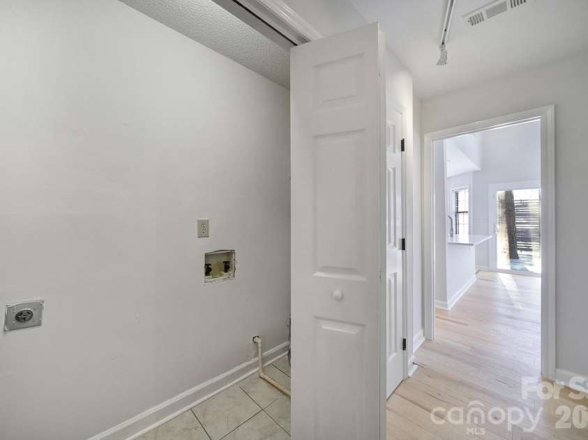 498 Glory Court, Fort Mill, SC 29715.  MLS# CAR4340447, YatesRealty ID 9561. 