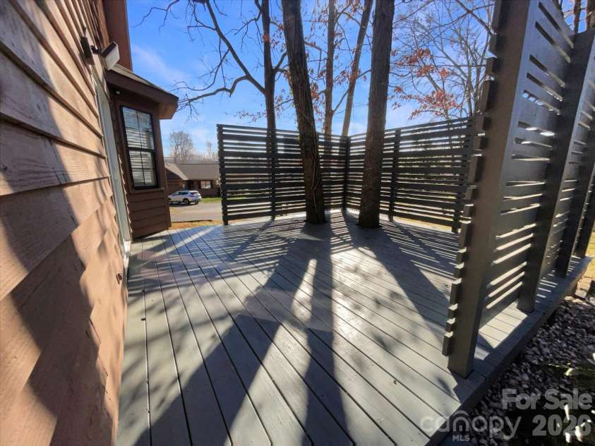 498 Glory Court, Fort Mill, SC 29715.  MLS# CAR4340447, YatesRealty ID 9561. 