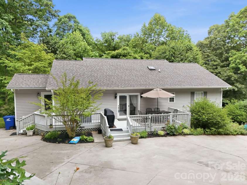 124 Lytle Cove Road, Swannanoa, NC 28778.  MLS# CAR4401736, YatesRealty ID 9562. 