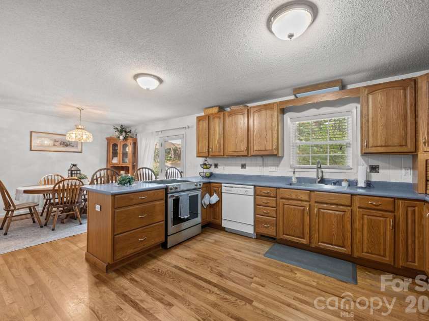 124 Lytle Cove Road, Swannanoa, NC 28778.  MLS# CAR4401736, YatesRealty ID 9562. 
