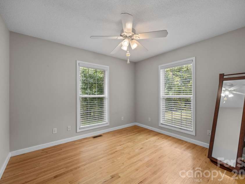 124 Lytle Cove Road, Swannanoa, NC 28778.  MLS# CAR4401736, YatesRealty ID 9562. 