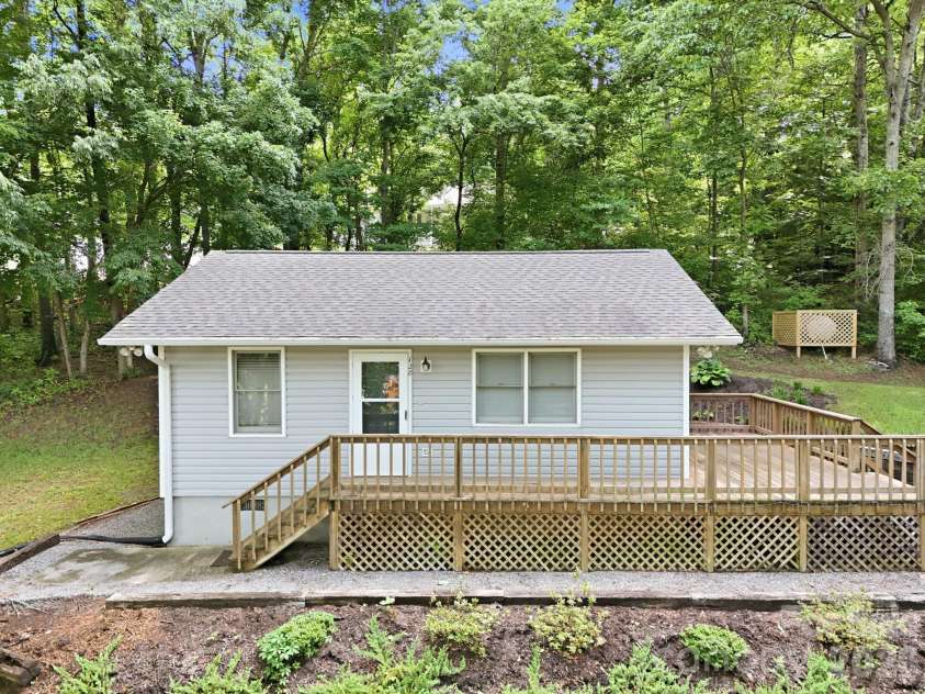 124 Lytle Cove Road, Swannanoa, NC 28778.  MLS# CAR4401736, YatesRealty ID 9562. 