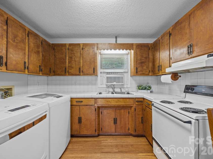 124 Lytle Cove Road, Swannanoa, NC 28778.  MLS# CAR4401736, YatesRealty ID 9562. 