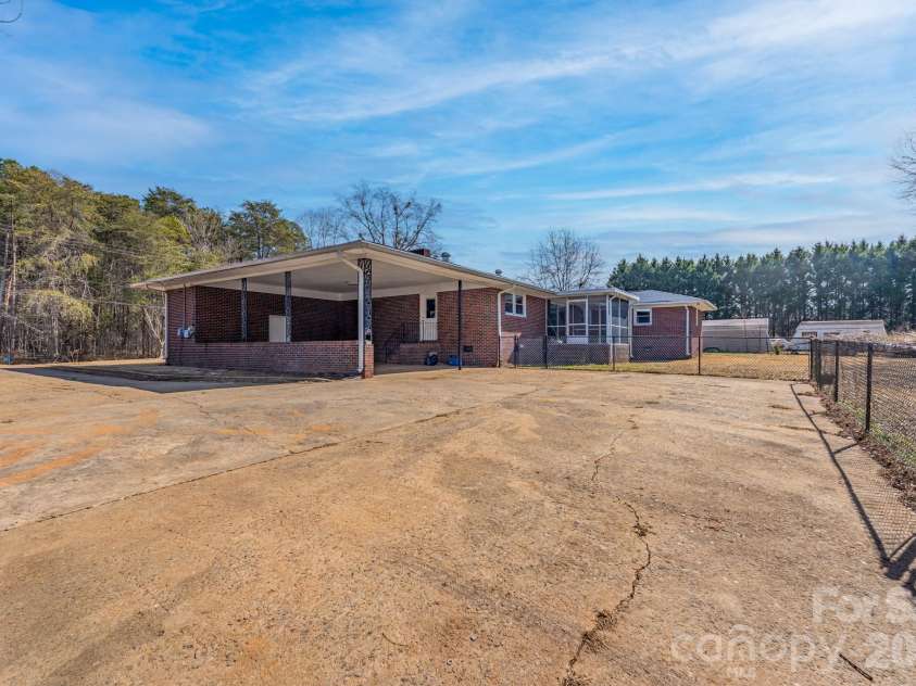 3439 Filbert Highway, Clover, SC 29710.  MLS# CAR4345043, YatesRealty ID 9565. 