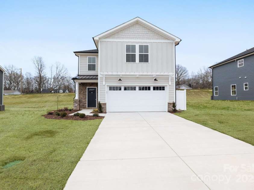 3030 Swallowtail Lane, Kannapolis, NC 28083.  MLS# CAR4282543, YatesRealty ID 9566. 