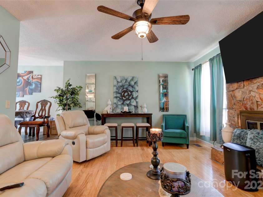 831 College Avenue, Shelby, NC 28152.  MLS# CAR4196918, YatesRealty ID 9567. 