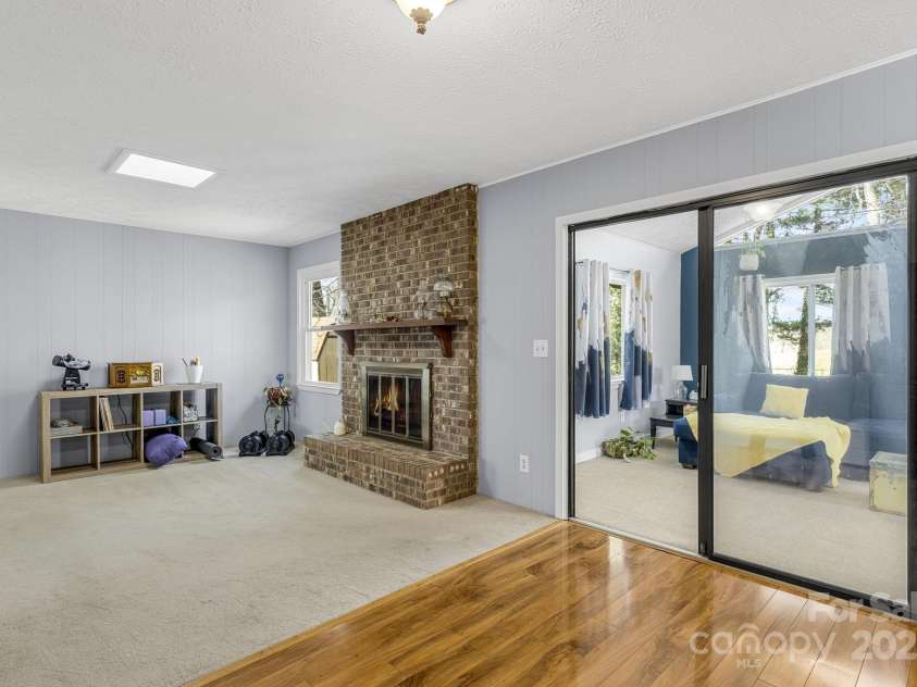 110 Cannon Drive, Hendersonville, NC 28792.  MLS# CAR4237899, YatesRealty ID 9568. 