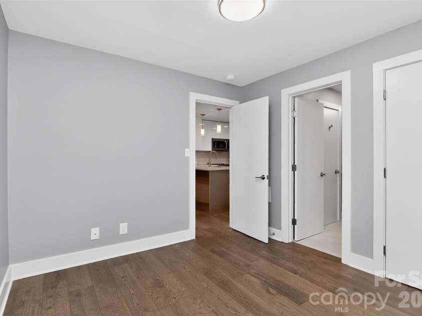 603 Queens Road, Charlotte, NC 28207.  MLS# CAR4366177, YatesRealty ID 9568. 
