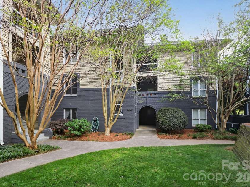 603 Queens Road, Charlotte, NC 28207.  MLS# CAR4366177, YatesRealty ID 9568. 
