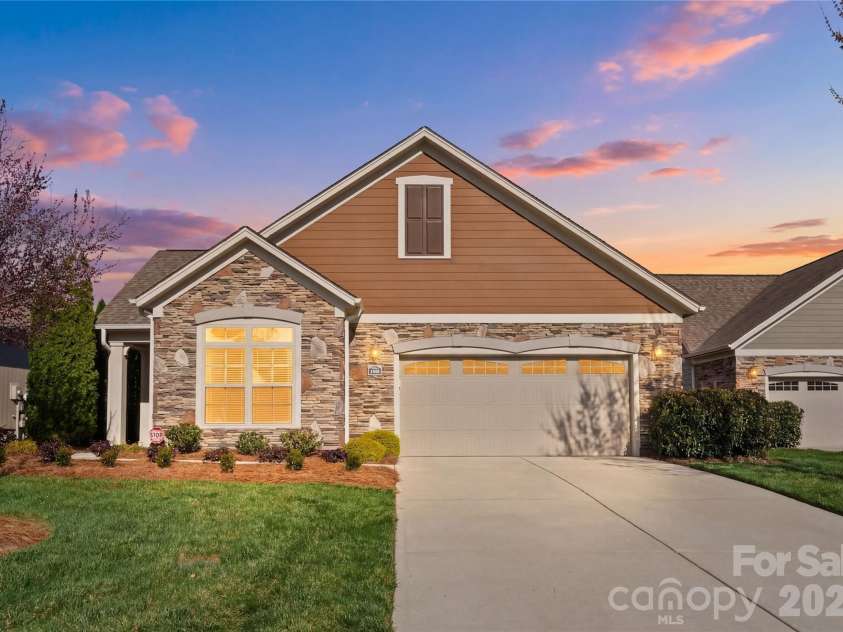 1230 Restoration Drive, Waxhaw, NC 28173.  MLS# CAR4353348, YatesRealty ID 9569. 