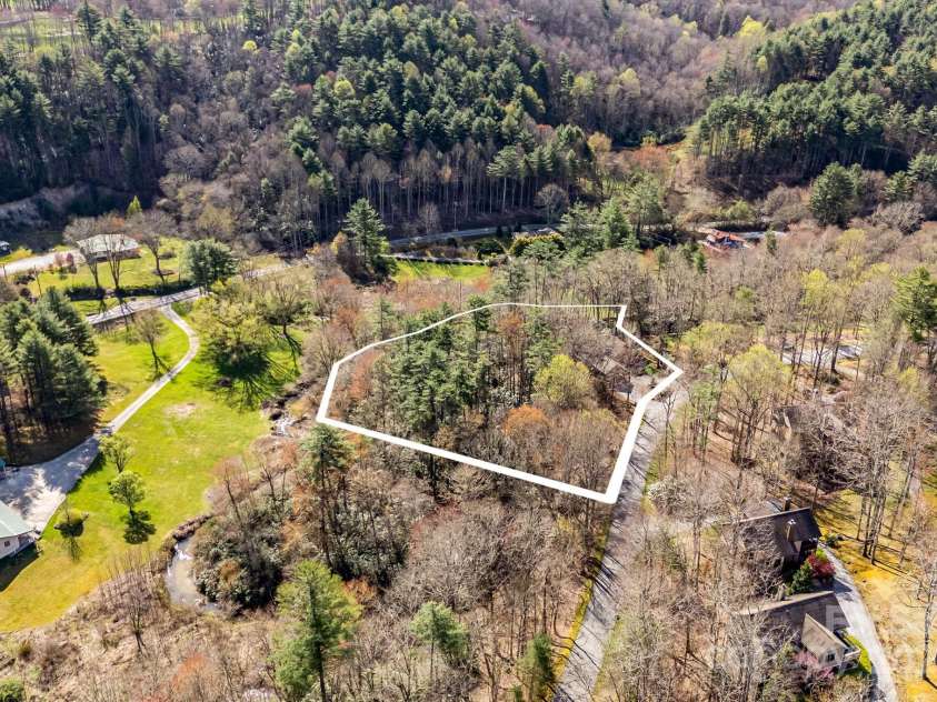2442 Trillium Ridge Road, Cullowhee, NC 28723.  MLS# CAR4241569, YatesRealty ID 9569. 