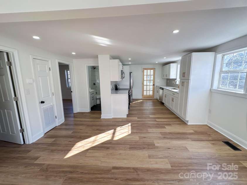 1003 4th Avenue, Gastonia, NC 28052.  MLS# CAR4216864, YatesRealty ID 9570. Dining Area