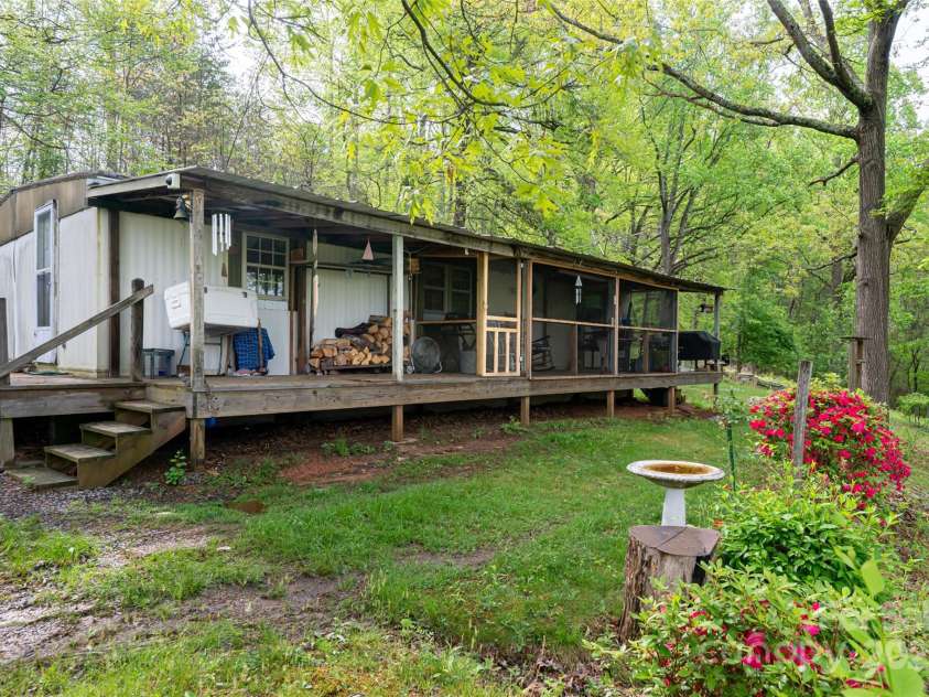25 Coal Creek Lane, Weaverville, NC 28787.  MLS# CAR4251117, YatesRealty ID 9571. 