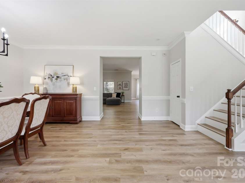 7010 Evanton Loch Road, Charlotte, NC 28278.  MLS# CAR4357552, YatesRealty ID 9571. 