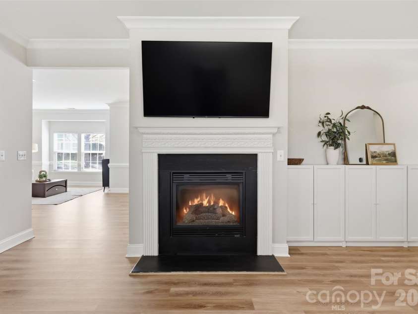 7010 Evanton Loch Road, Charlotte, NC 28278.  MLS# CAR4357552, YatesRealty ID 9571. 