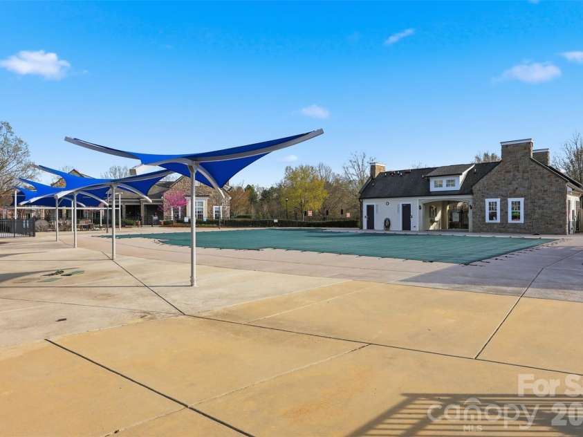 7010 Evanton Loch Road, Charlotte, NC 28278.  MLS# CAR4357552, YatesRealty ID 9571. 