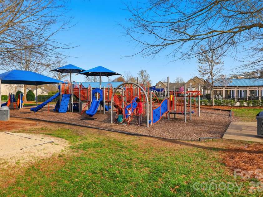7010 Evanton Loch Road, Charlotte, NC 28278.  MLS# CAR4357552, YatesRealty ID 9571. 