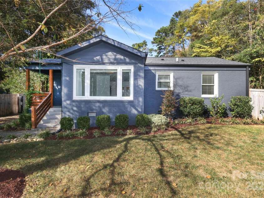 3452 Airlie Street, Charlotte, NC 28205.  MLS# CAR4197942, YatesRealty ID 9572. 