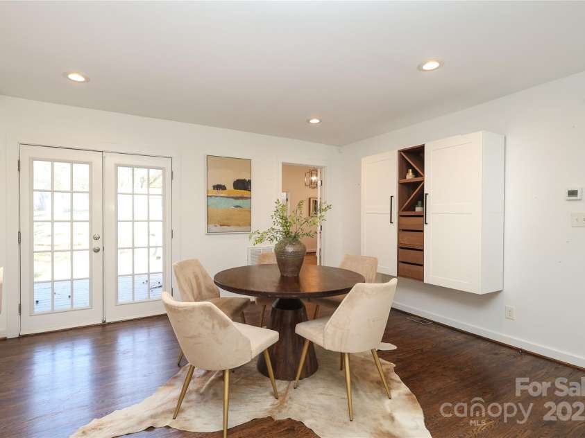 3452 Airlie Street, Charlotte, NC 28205.  MLS# CAR4197942, YatesRealty ID 9572. 