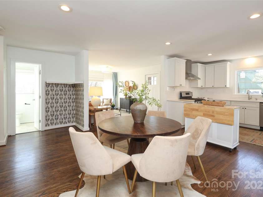 3452 Airlie Street, Charlotte, NC 28205.  MLS# CAR4197942, YatesRealty ID 9572. 