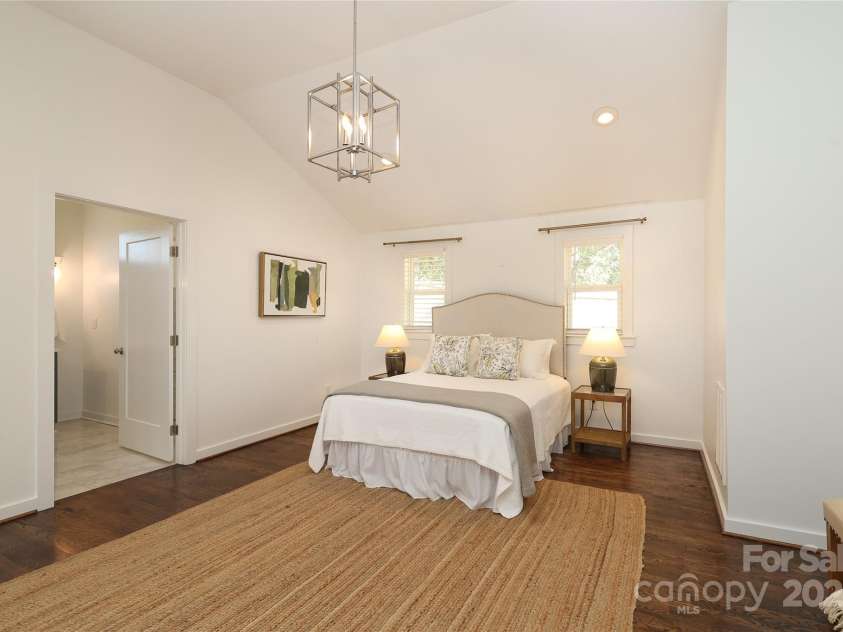 3452 Airlie Street, Charlotte, NC 28205.  MLS# CAR4197942, YatesRealty ID 9572. 