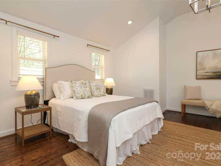 3452 Airlie Street, Charlotte, NC 28205.  MLS# CAR4197942, YatesRealty ID 9572. 