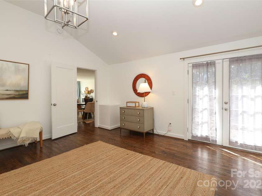 3452 Airlie Street, Charlotte, NC 28205.  MLS# CAR4197942, YatesRealty ID 9572. 
