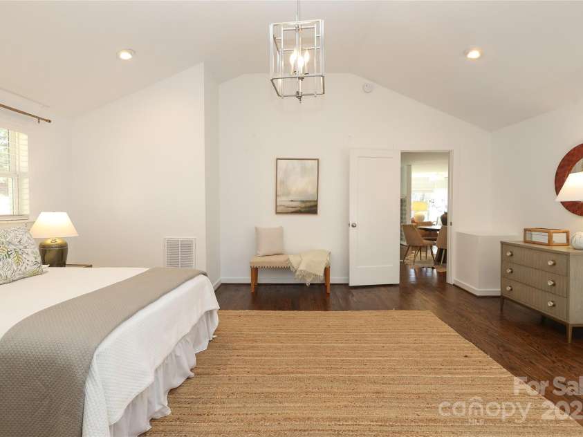 3452 Airlie Street, Charlotte, NC 28205.  MLS# CAR4197942, YatesRealty ID 9572. 