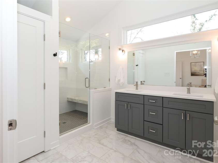 3452 Airlie Street, Charlotte, NC 28205.  MLS# CAR4197942, YatesRealty ID 9572. 