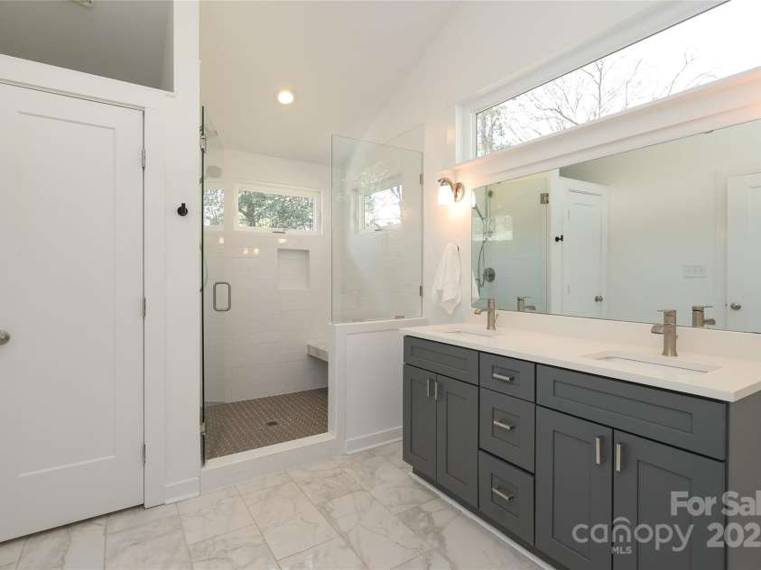 3452 Airlie Street, Charlotte, NC 28205.  MLS# CAR4197942, YatesRealty ID 9572. 