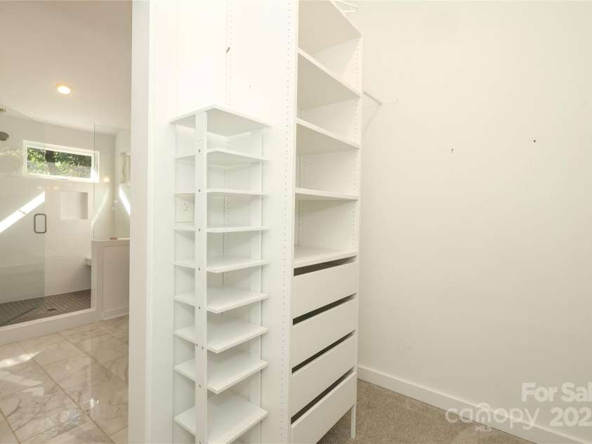 3452 Airlie Street, Charlotte, NC 28205.  MLS# CAR4197942, YatesRealty ID 9572. 